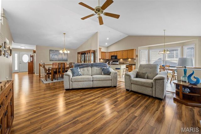 1126 Villa Flora Drive 45A, O'fallon, MO 63366