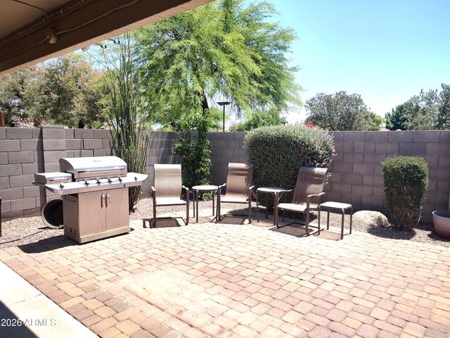 1129 E NARDINI Street, San Tan Valley, AZ 85140