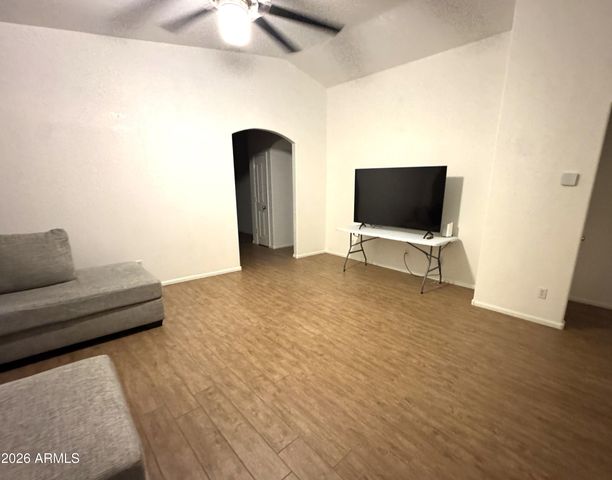 1129 E NARDINI Street, San Tan Valley, AZ 85140