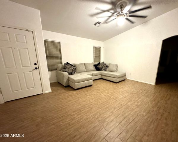 1129 E NARDINI Street, San Tan Valley, AZ 85140