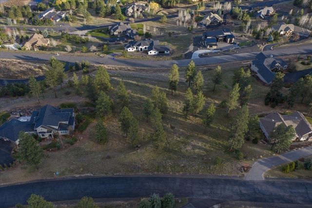 11615 S Elk Run Ln, Spokane, WA 99224