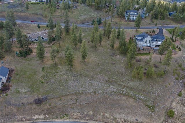 11615 S Elk Run Ln, Spokane, WA 99224