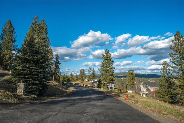 11615 S Elk Run Ln, Spokane, WA 99224