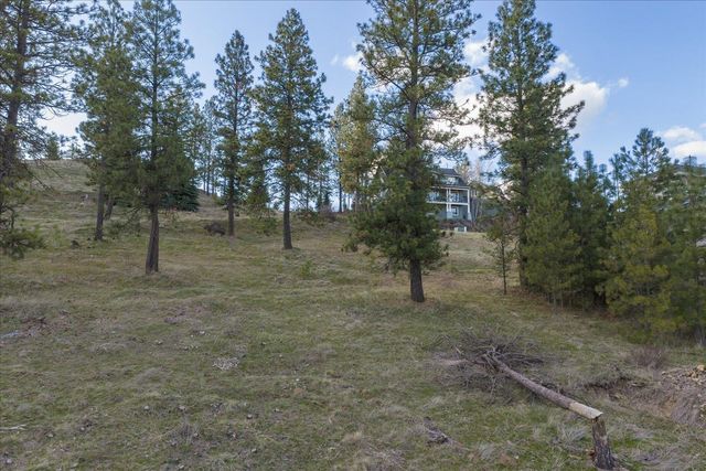 11615 S Elk Run Ln, Spokane, WA 99224