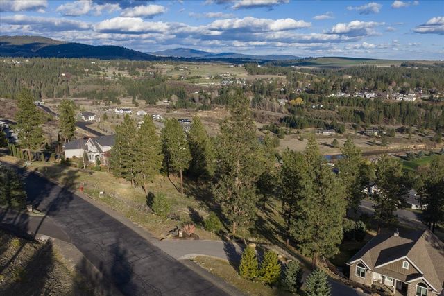 11615 S Elk Run Ln, Spokane, WA 99224