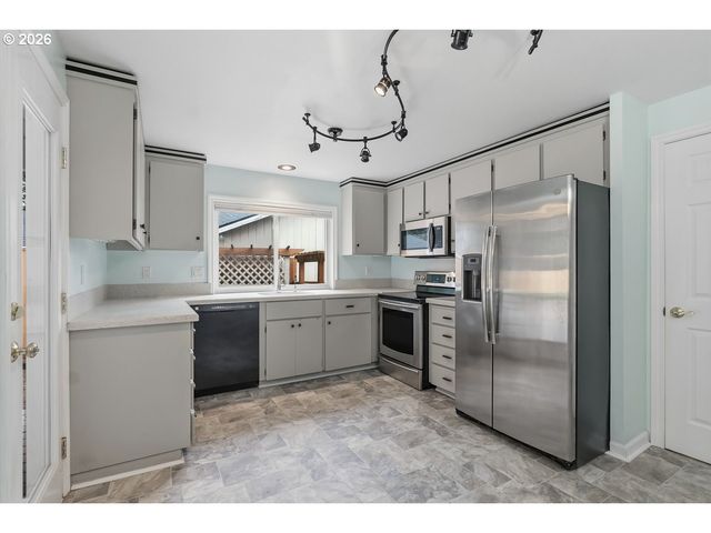 5279 Sw 153RD Ave, Beaverton, OR 97007