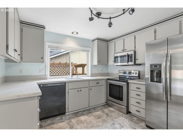 5279 Sw 153RD Ave, Beaverton, OR 97007