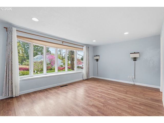 5279 Sw 153RD Ave, Beaverton, OR 97007