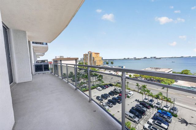 7901 Hispanola Avenue 807, North Bay Village, FL 33141