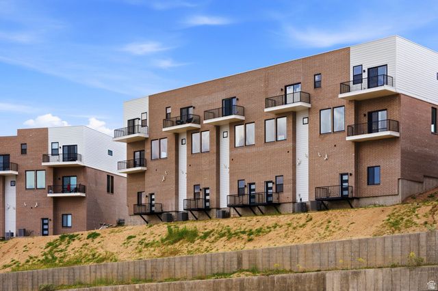 313 E ENDURANCE CIR, Draper, UT 84020