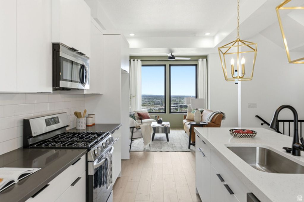 Image 18 of property listing at 313 E ENDURANCE CIR, Draper, UT 84020