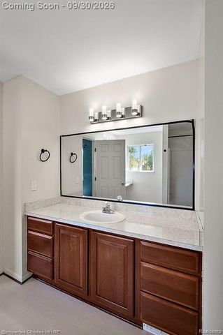 394 Evaline Drive, Troy, MI 48085