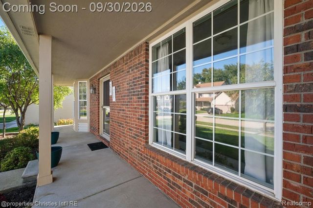 394 Evaline Drive, Troy, MI 48085