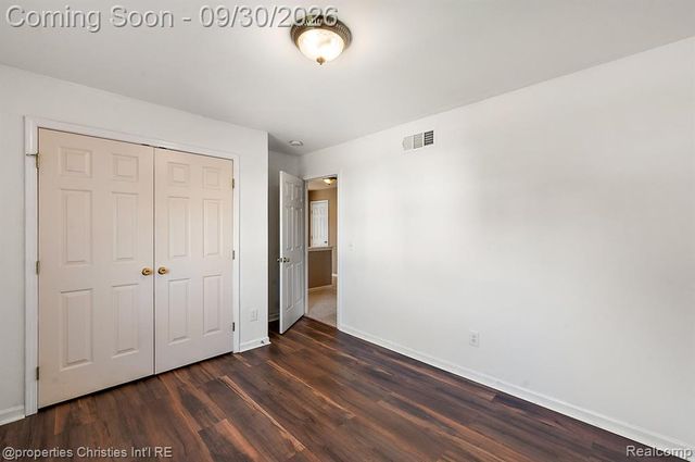 394 Evaline Drive, Troy, MI 48085