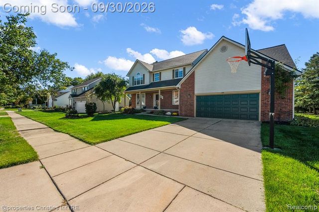 394 Evaline Drive, Troy, MI 48085