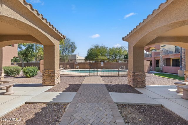 21655 N 36TH Avenue 106, Glendale, AZ 85308