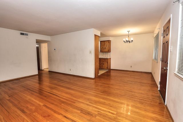 7028 Maita Cir, Sacramento, CA 95820