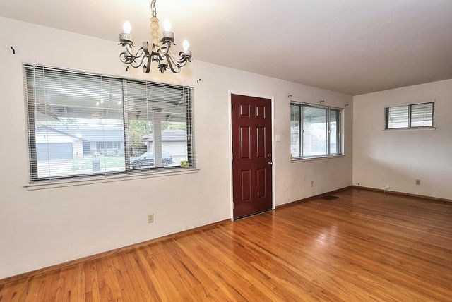 7028 Maita Cir, Sacramento, CA 95820