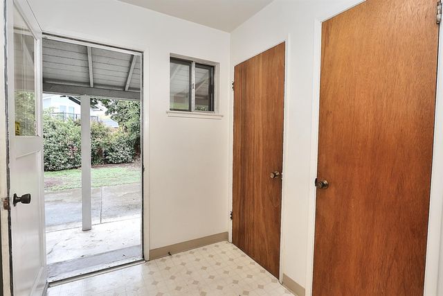 7028 Maita Cir, Sacramento, CA 95820