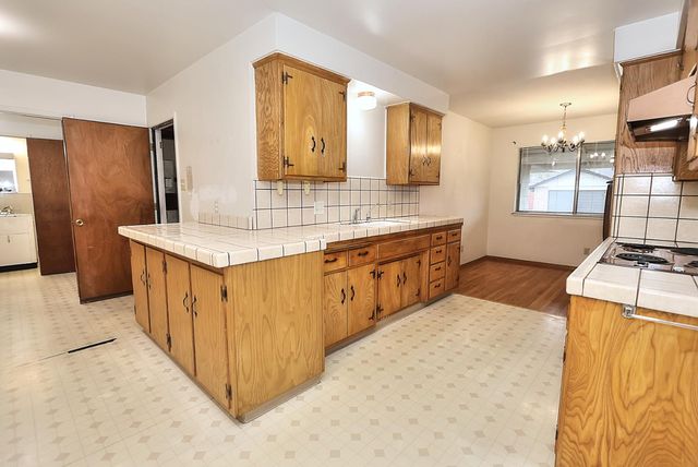 7028 Maita Cir, Sacramento, CA 95820