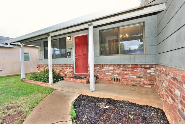 7028 Maita Cir, Sacramento, CA 95820