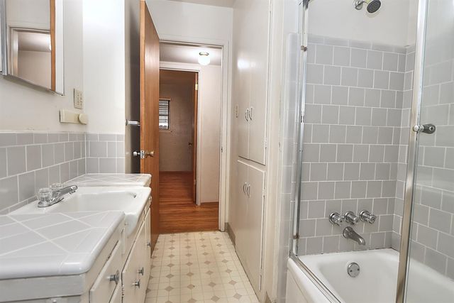 7028 Maita Cir, Sacramento, CA 95820