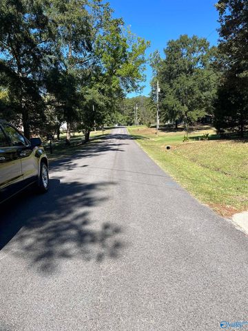 10 Meadowood Drive, Southside, AL 35907