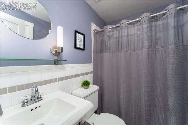 921 Valley Road, Colorado Springs, CO 80904