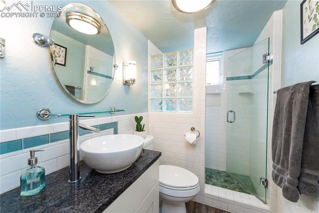 921 Valley Road, Colorado Springs, CO 80904