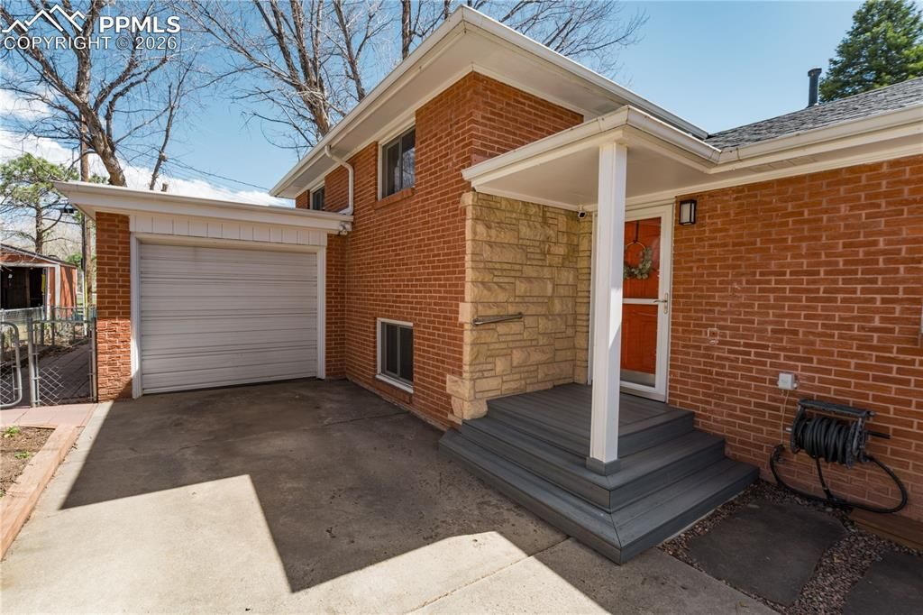 921 Valley Road, Colorado Springs, CO 80904