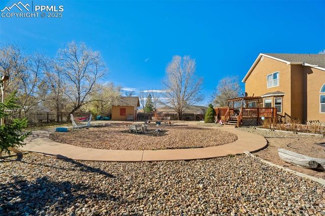490 W Fairway Drive, Pueblo, CO 81007
