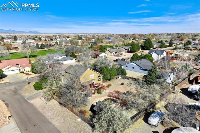490 W Fairway Drive, Pueblo, CO 81007