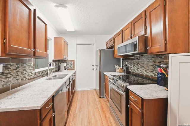 5210 ALAN BEAN DR, Kirby, TX 78219