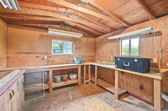 5210 ALAN BEAN DR, Kirby, TX 78219