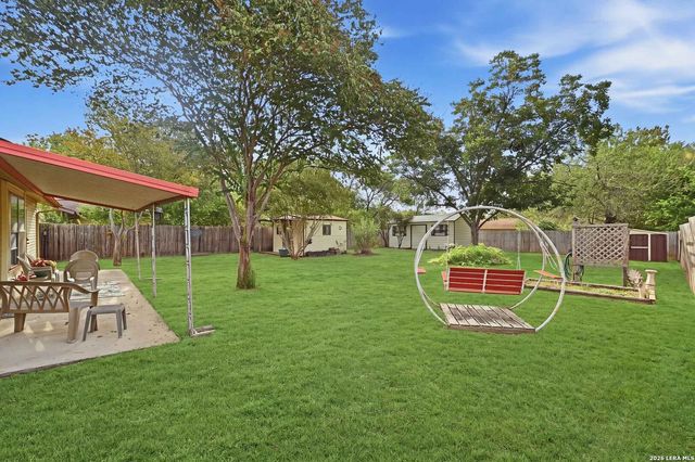 5210 ALAN BEAN DR, Kirby, TX 78219