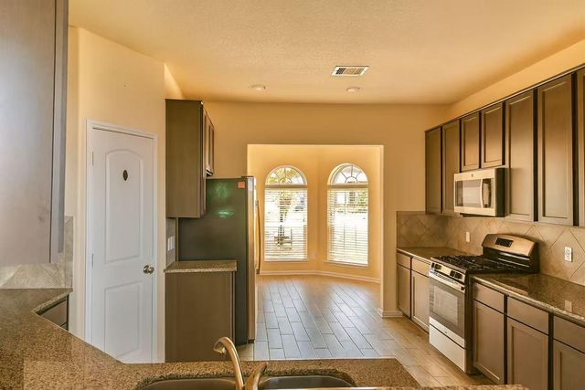 5222 Windy Plantation Drive, Brookshire, TX 77423