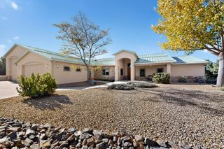 33 Western Trail Drive, Tijeras, NM 87059