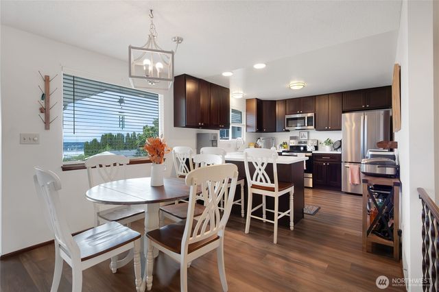1917 -1919 Willow Lane W, University Place, WA 98466