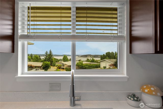 1917 -1919 Willow Lane W, University Place, WA 98466