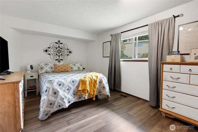 1917 -1919 Willow Lane W, University Place, WA 98466