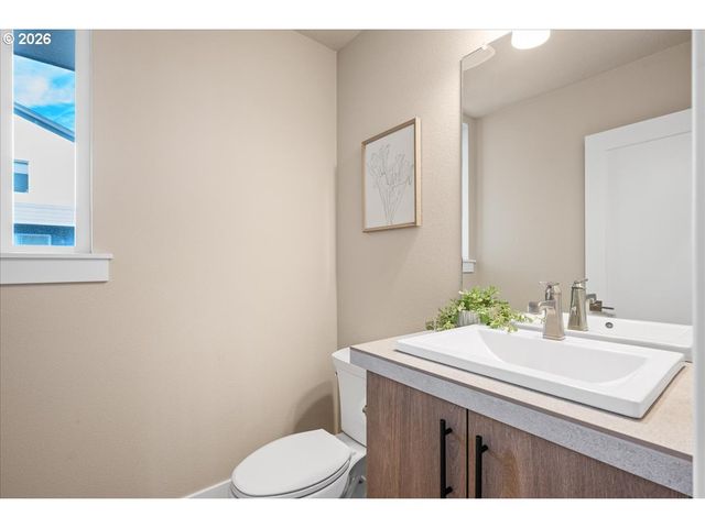 17137 Sw WOODPECKER Ln, Beaverton, OR 97007