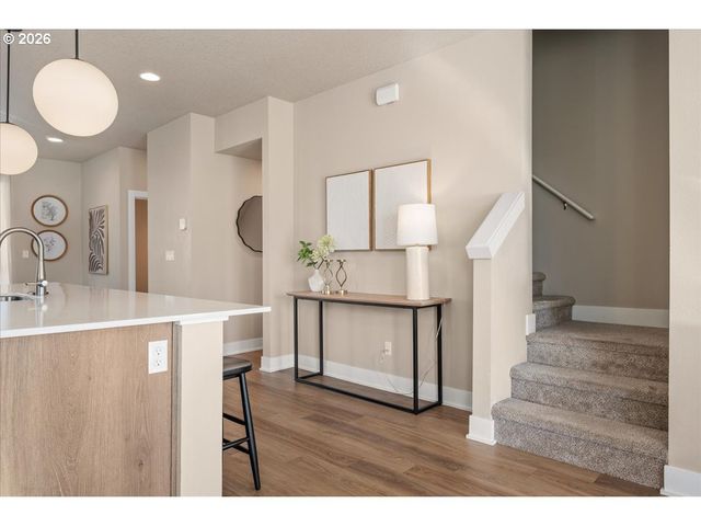 17137 Sw WOODPECKER Ln, Beaverton, OR 97007