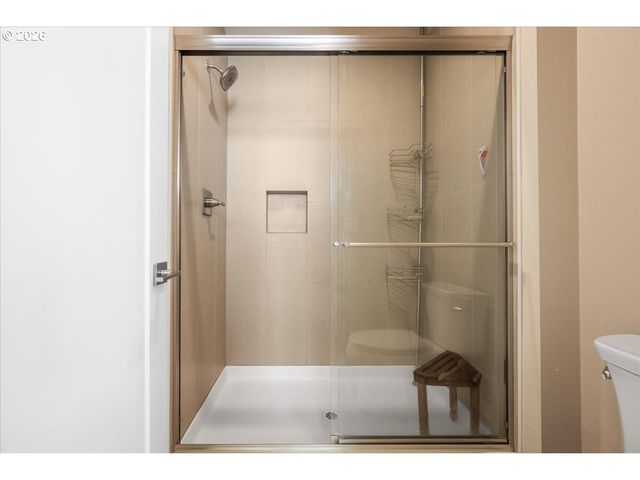 17137 Sw WOODPECKER Ln, Beaverton, OR 97007