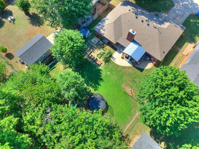 2627 Beaurue Street, Norman, OK 73069