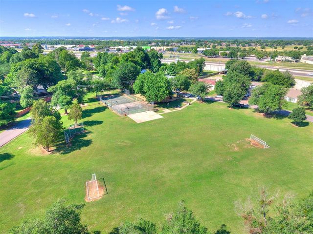 2627 Beaurue Street, Norman, OK 73069