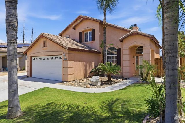 9507 W Goshen Court, Bakersfield, CA 93311