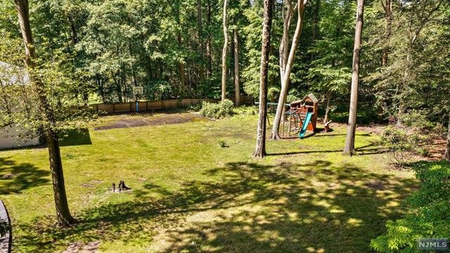 27 Pascack Road, Woodcliff Lake, NJ 07677