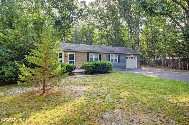 26 Frenchs Lane, Tuckerton, NJ 08087