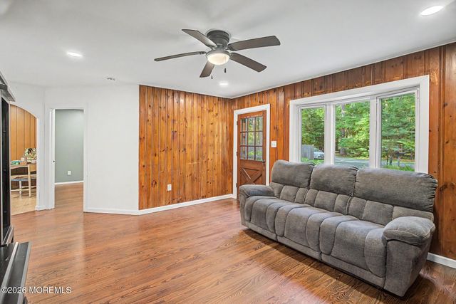 26 Frenchs Lane, Tuckerton, NJ 08087