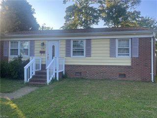 135 Alaric DR, Hampton, VA 23664